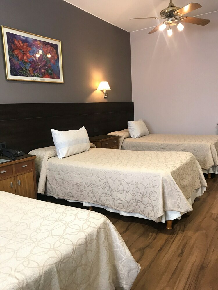 Hotel Crillon Mendoza