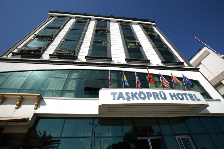 Ta?k�pr� Hotel