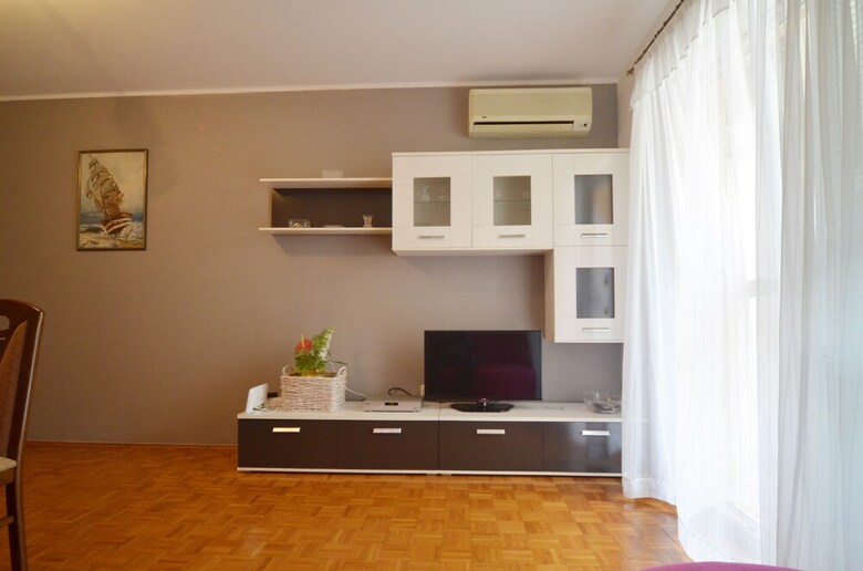 Ita Apartments