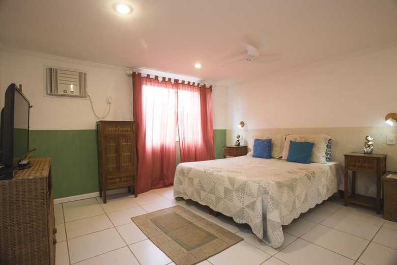 Hostal Spazio Buzios Guesthouse