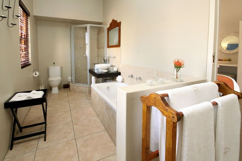 Hotel Lavender Manor Guest Lodge