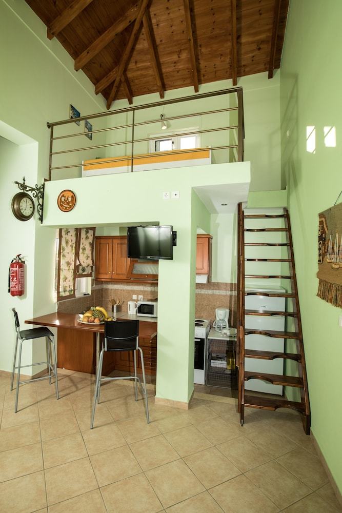 Spedion Villa Gytheio