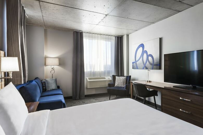 Imperia Hotel & Suites Boucherville