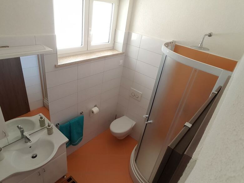 Hotel Guesthouse F&r