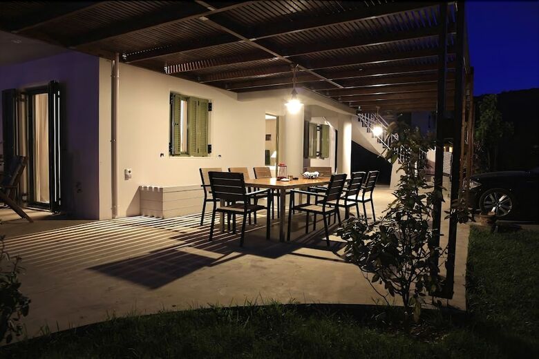 Hiend Beach Villa