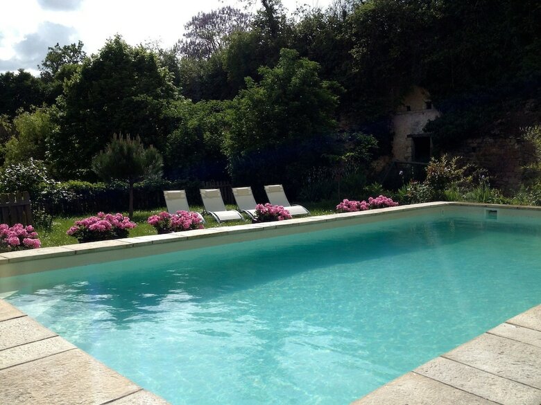 Bed & Breakfast L'arcane Du Bellay - Chambres D'h�tes de Charme