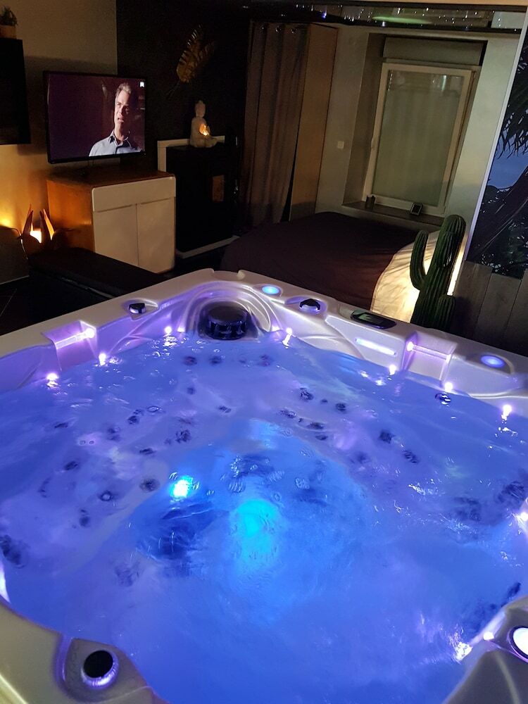 Hotel Au Clair De Lune