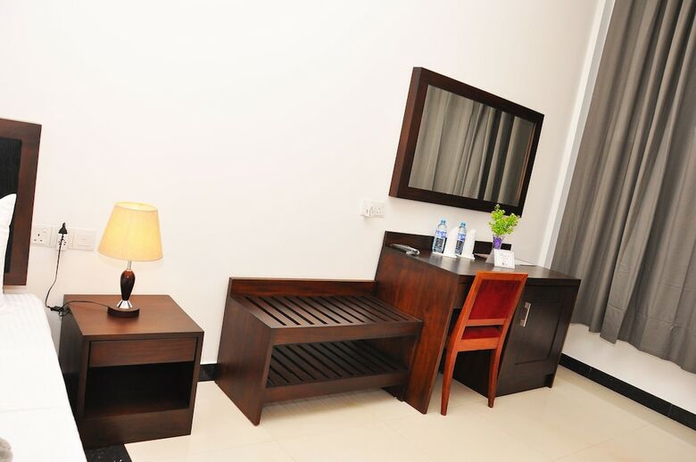Bed & Breakfast Oyo 516 Hotel 198 Negombo