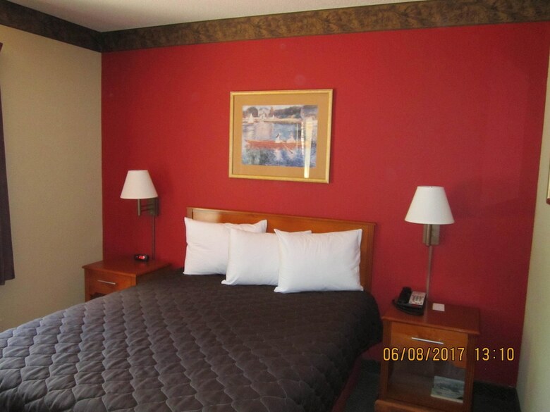 Hotel Country Hearth Inn & Suites