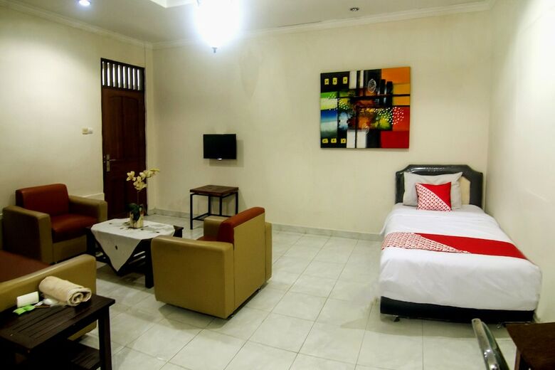 Hostal Oyo 198 Emdi House Seturan