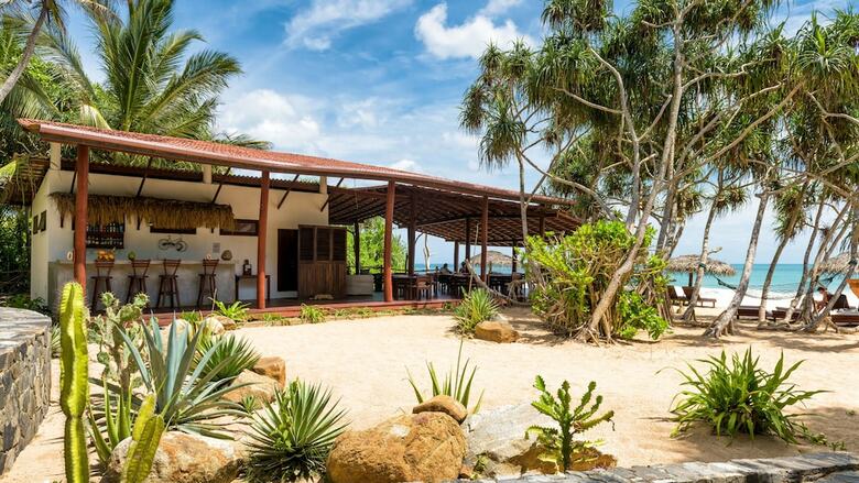 Hotel Good Karma Ayurvedic Resort