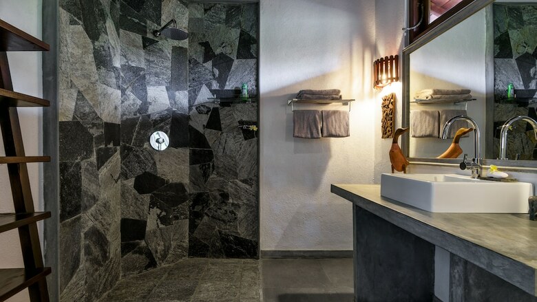 Hotel Good Karma Ayurvedic Resort