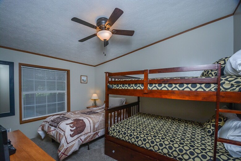 Knotty Pines 3 Bedroom House