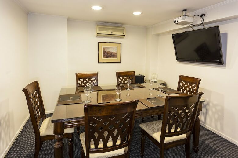 Hotel Santiago Park Plaza