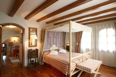 Hotel El Castell De Ciutat