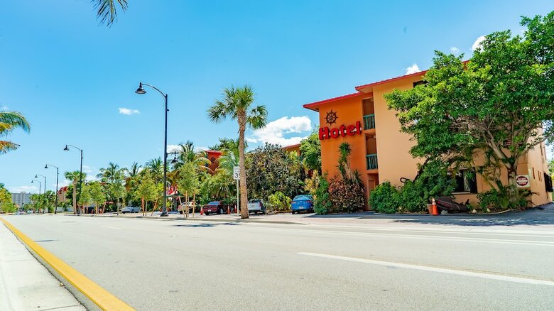 Ft. Lauderdale Beach Resort Hotel & Suites