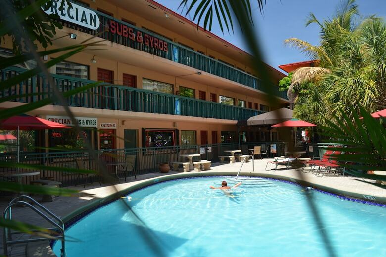 Ft. Lauderdale Beach Resort Hotel & Suites