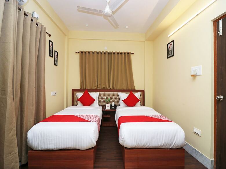 Hotel Oyo 18496 A Retro