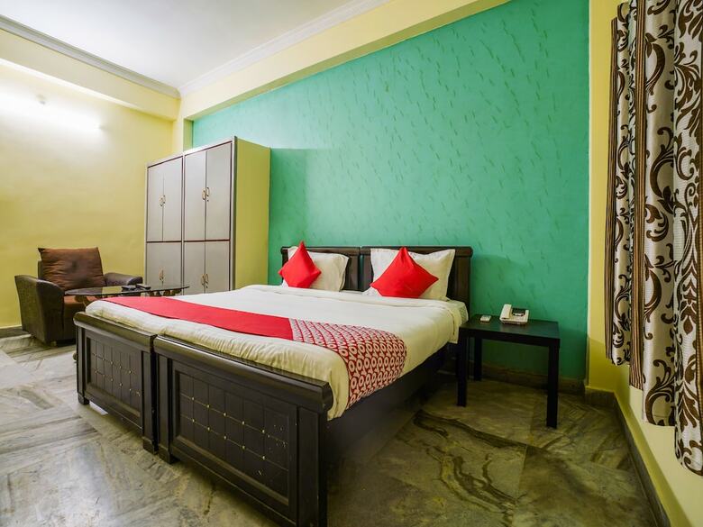 Hotel Oyo 19121 V G Guest House