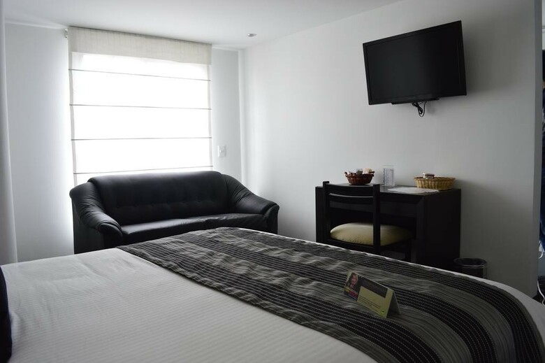 Hotel Confort 80 Castellana