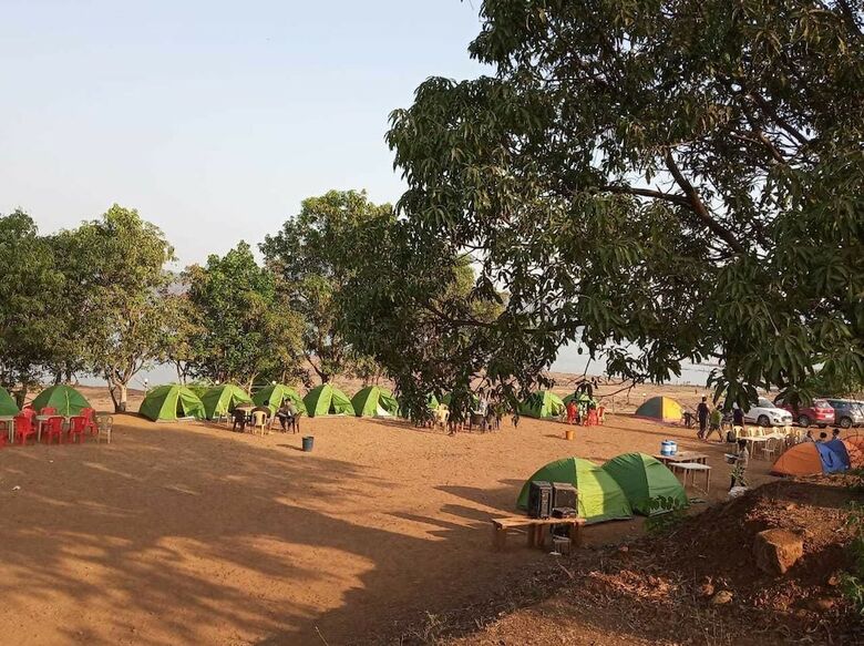 Bed & Breakfast Stay In Pawana Camp