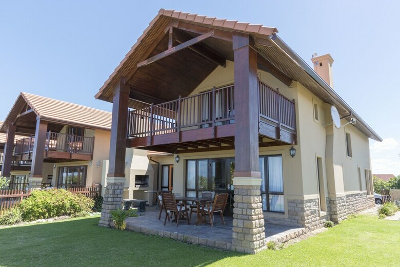 Villa 1