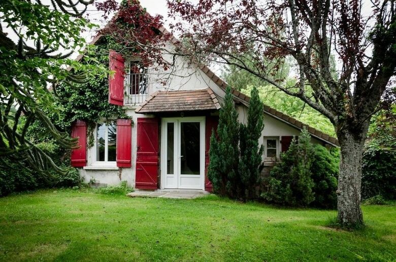 Moulin de La Jarousse - G�tes Et Chalets