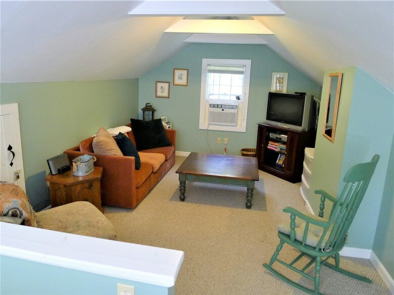 64 Rock Harbor - 3 Bedroom House