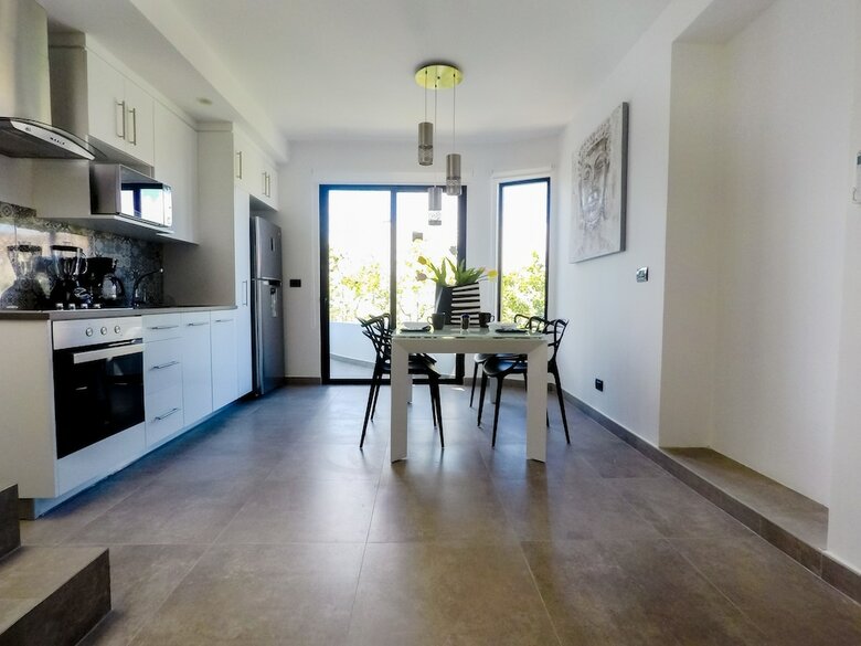 Quinto Sol Luxury Apartments By Mikitito Rentals