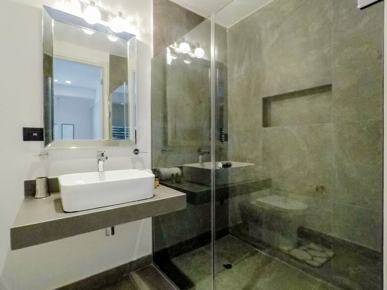Quinto Sol Luxury Apartments By Mikitito Rentals