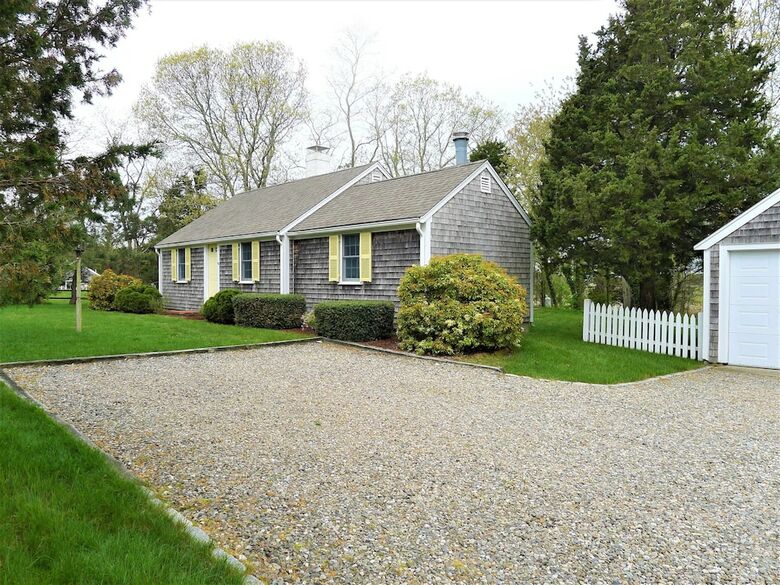 205 Rock Harbor - 2 Bedroom House