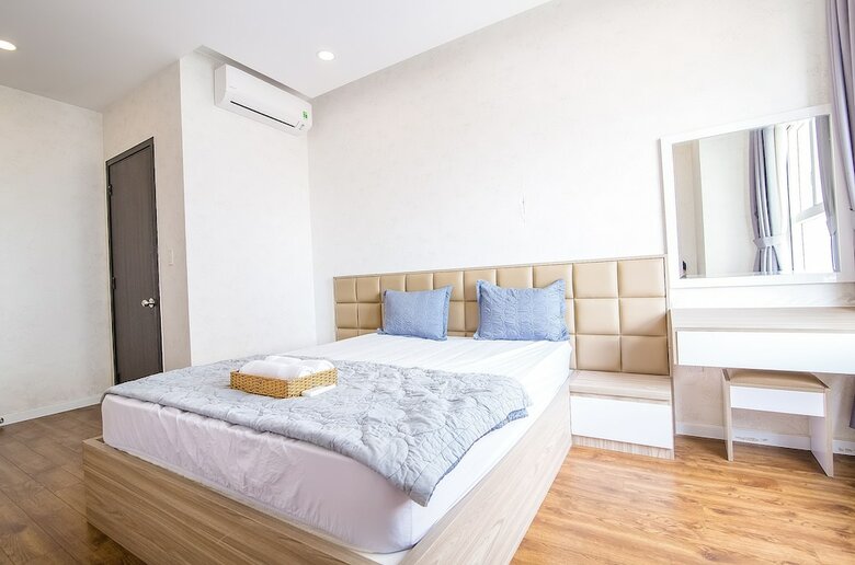Henry Apartment Sunrise City