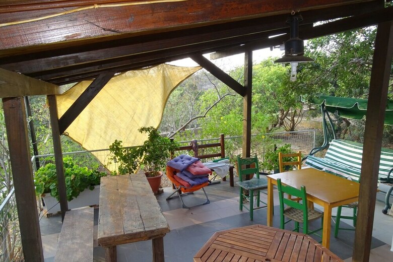 Lovely House At Tersanas Beach