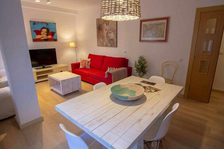 Apartamentos Habitahost Ram�n Y Cajal