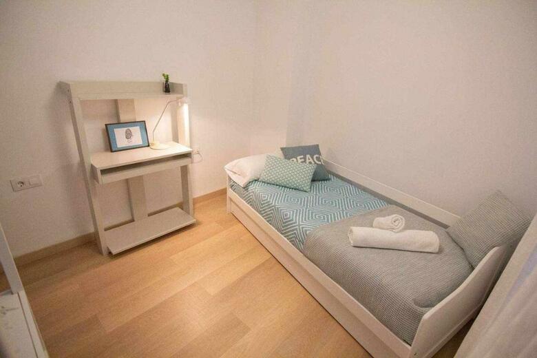 Apartamentos Habitahost Ram�n Y Cajal