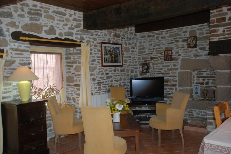 Le Clos St Michel C�t� Mer