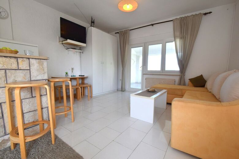 Apartment Buza
