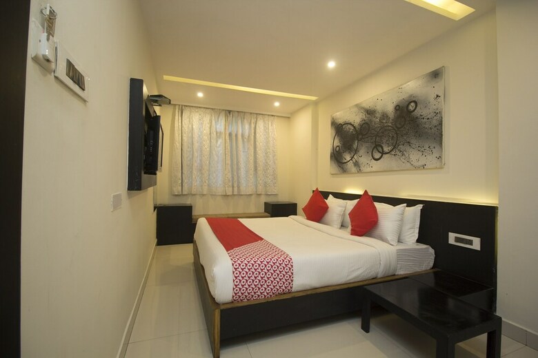 Oyo 24798 Kiwi Hotel Yavachi