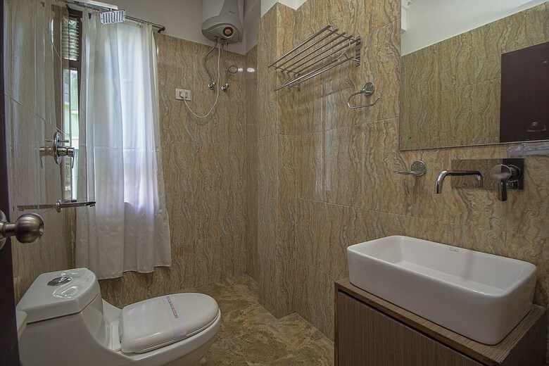Oyo 24798 Kiwi Hotel Yavachi