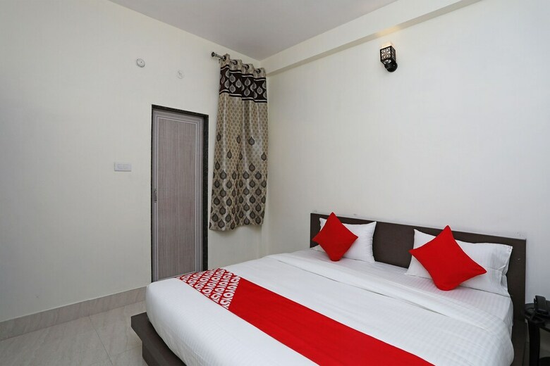Hotel Oyo 16708 Sada Shiv Guest House