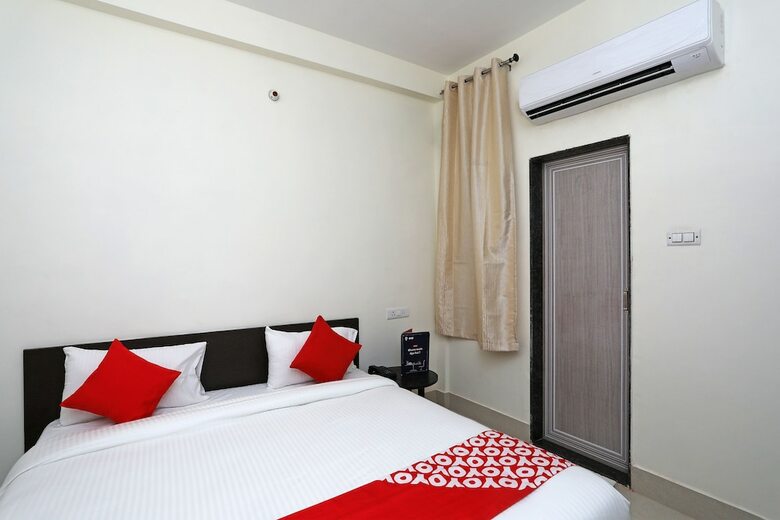 Hotel Oyo 16708 Sada Shiv Guest House