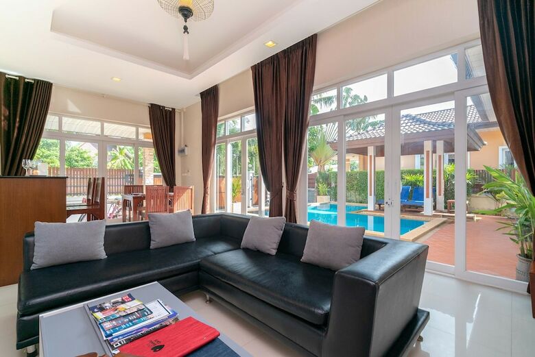 Rawai Private Villas - Pool And Garden