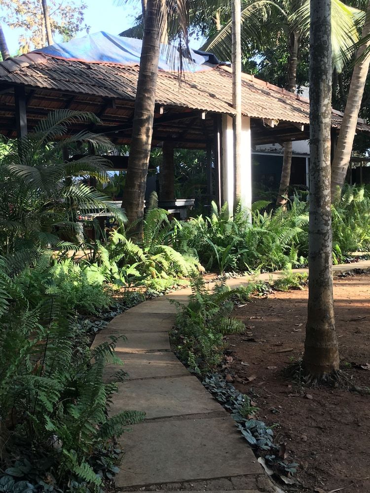 Bed & Breakfast Mango Beach House Kihim Alibaug