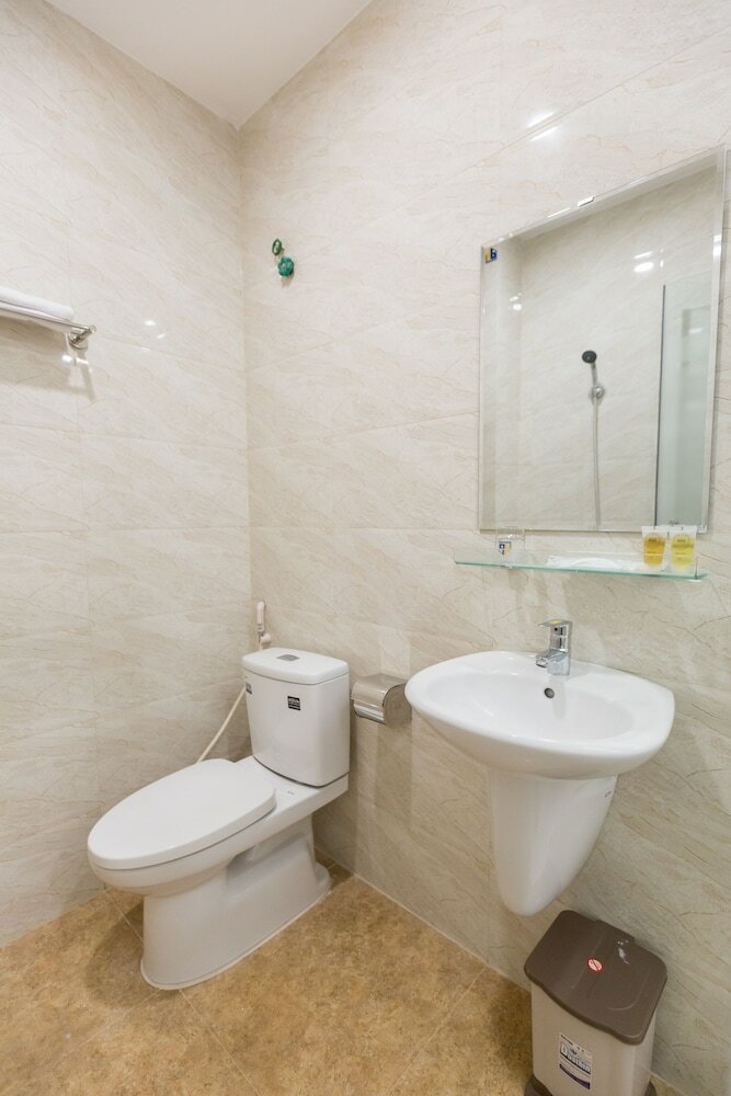 Hung Gia Quy Nhon Hotel