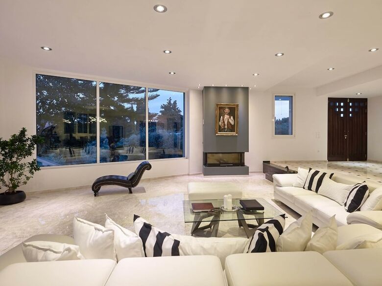 Mont Bleu Luxury Villa