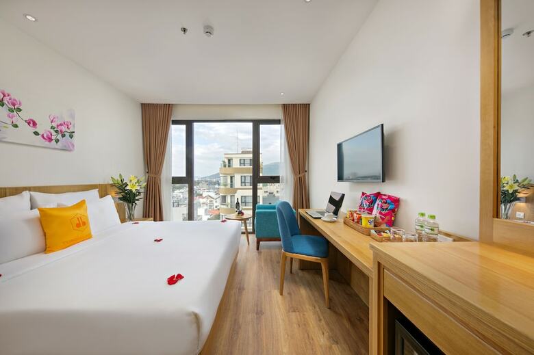 Cordial Hotel