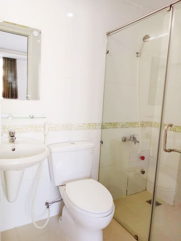 Aparthotel M-h Apartment Hotel