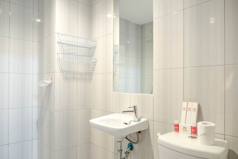 Modest 2br Apartment At Galeri Ciumbuleuit 2