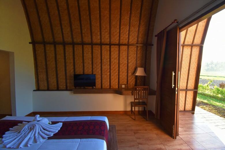 Bed & Breakfast Adil Villa And Resort