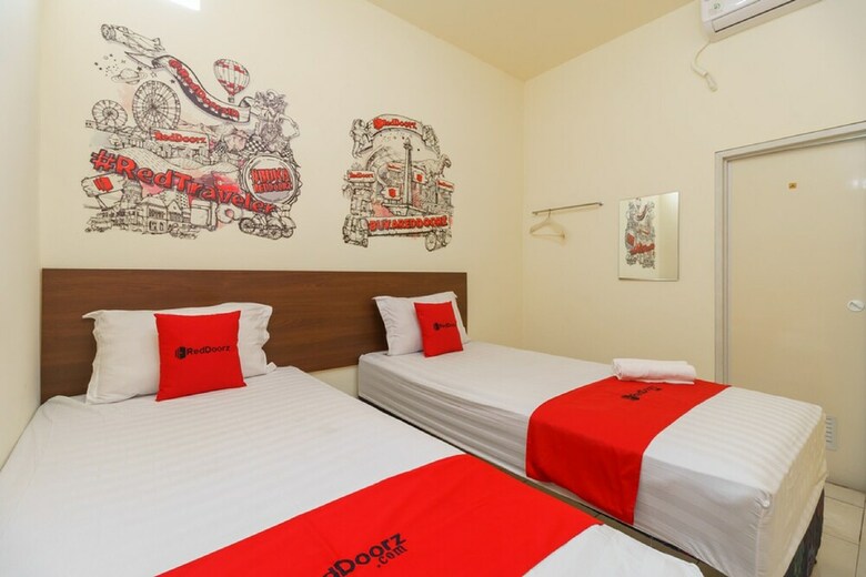 Hotel Reddoorz @ Tanjung Duren
